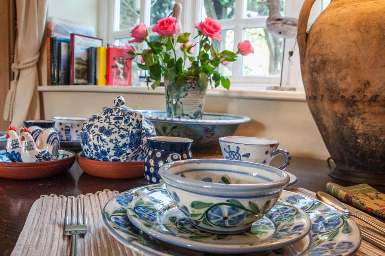 Milton Farm Bed & Breakfast East Knoyle Bagian luar foto